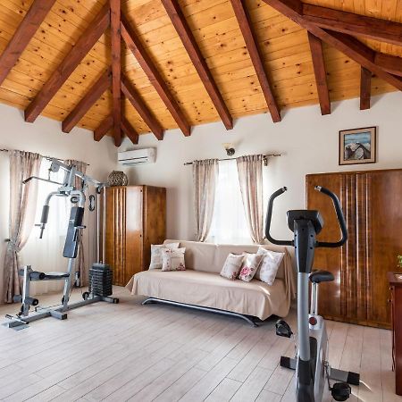 Luxurious Villa In Selca With Pool Екстер'єр фото