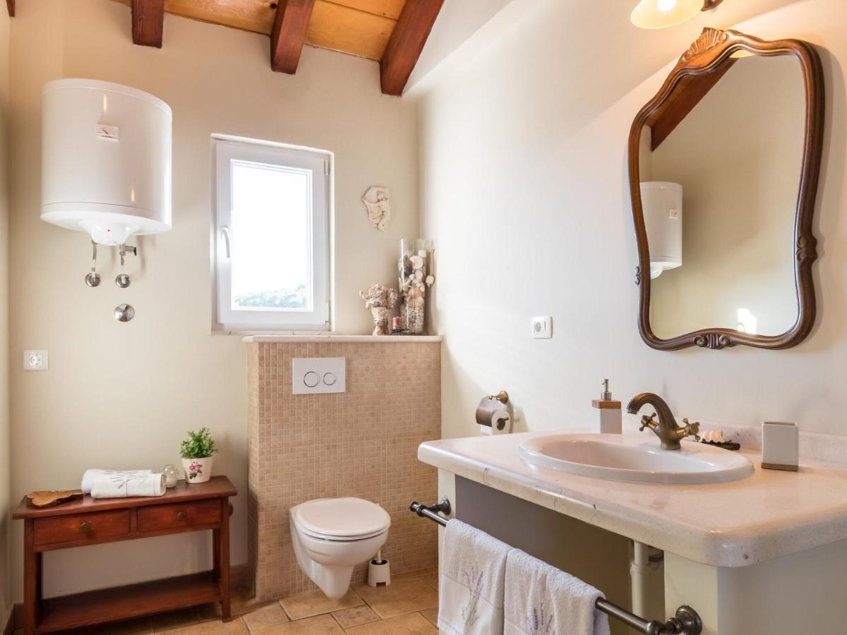Luxurious Villa In Selca With Pool Екстер'єр фото